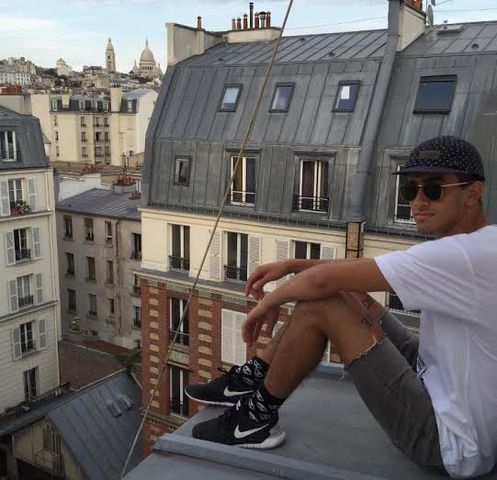 Senior student Ryan Fleischer during his study abroad trip to Paris. Photo courtesy of Ryan Fleischer