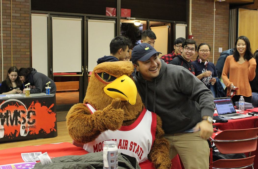 Rocky made an appearance at the student organization fair and posed with students for some photos.