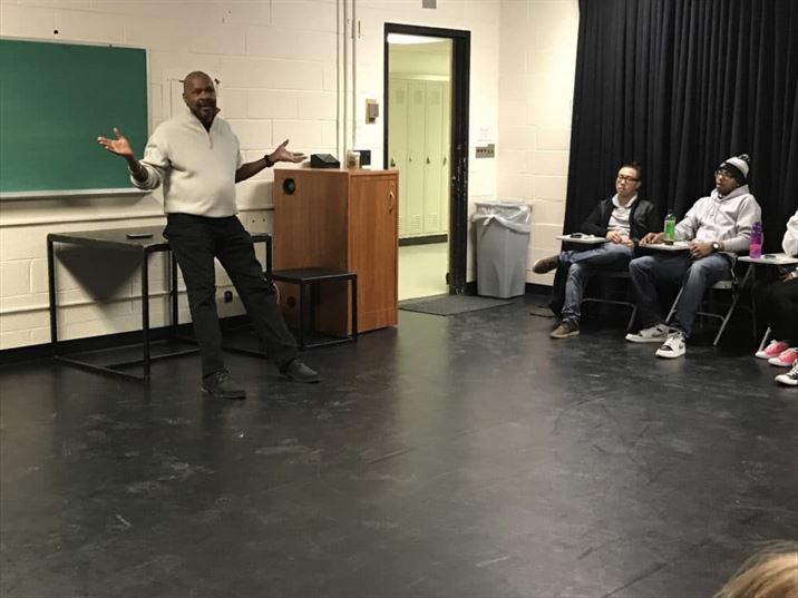 Professor Michael Allen, special advisor to the dean on diversity initiatives, addresses his acting class. Photo Credit: Awije Bahrami