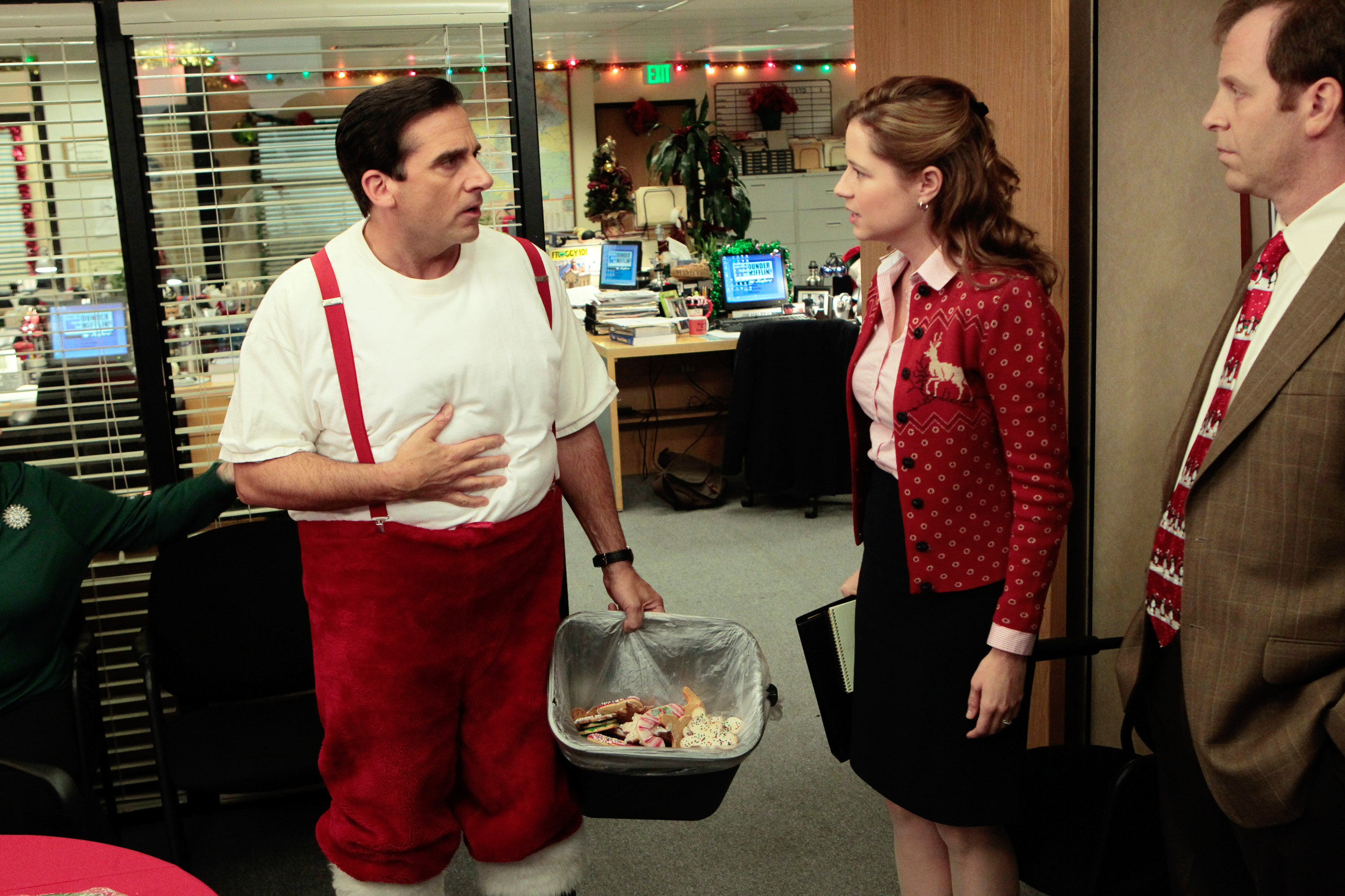 Michael decides to throw the most lavish Christmas party the office has ever seen in "Classy Christmas."