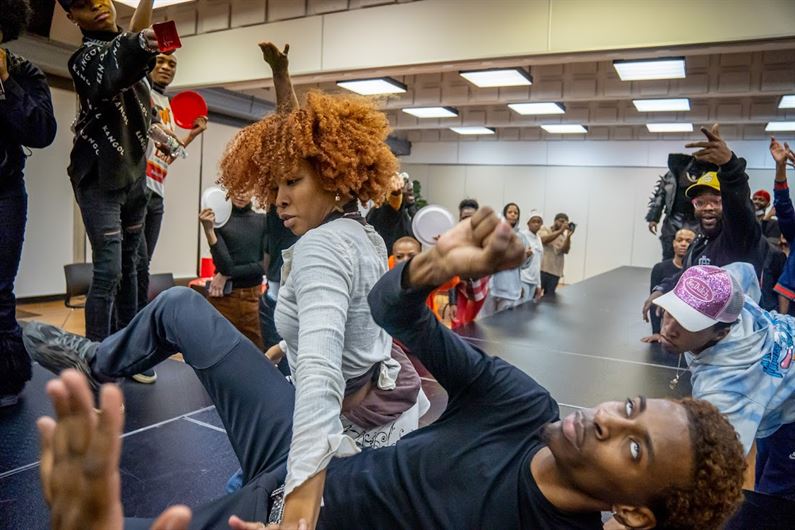 Selah Piett, a junior dance major, and Na&squot;Dree Stewart, a senior anthropology major, compete in the "performance" category. 
Lynise Olivacce | The Montclarion