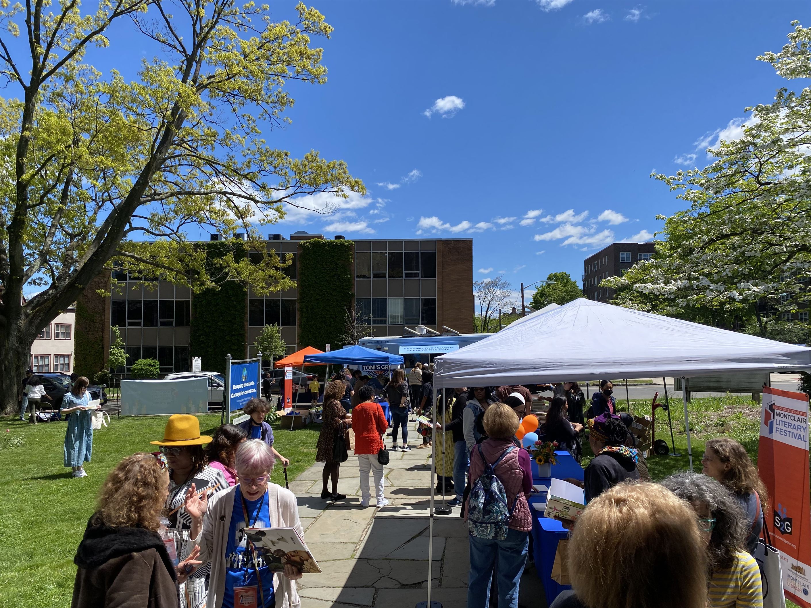 Local literary lovers came to the Montclair Literary Festival this past weekend to connect over books and writing.
Olivia Yayla | The Montclarion