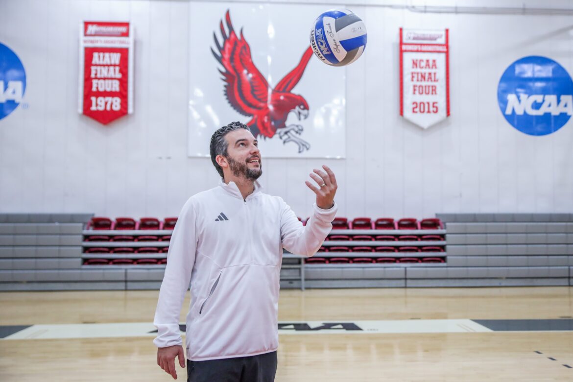 Volleyball-Coach-Portrait-3-min