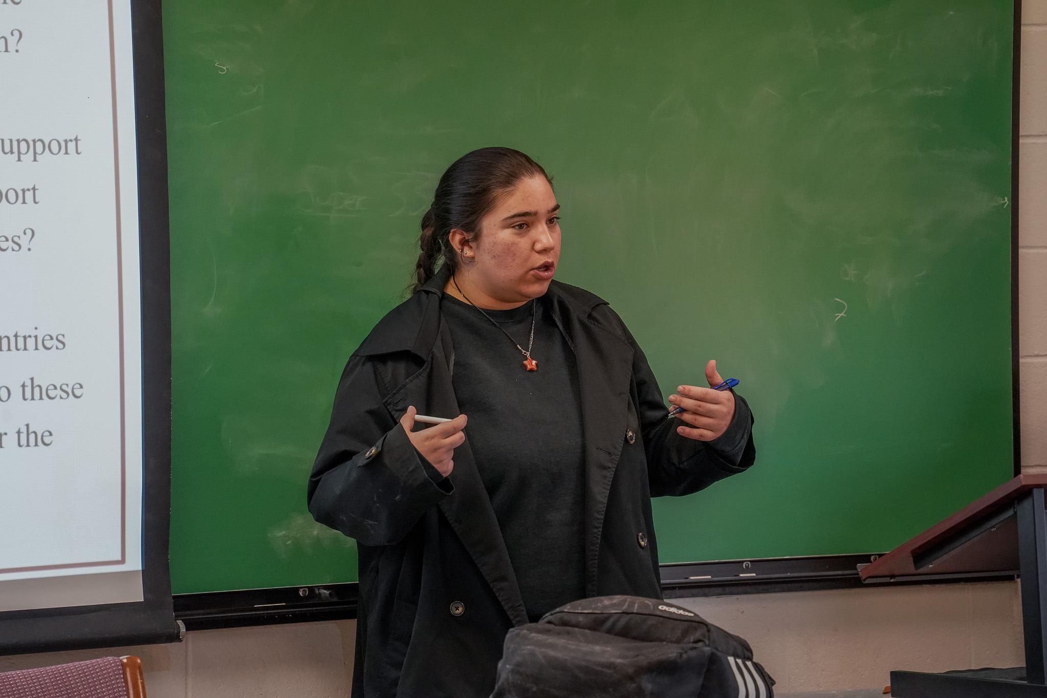 Mia Fayez leads a discussion at the Political Science Club meeting.
Ava Firmani | The Montclarion