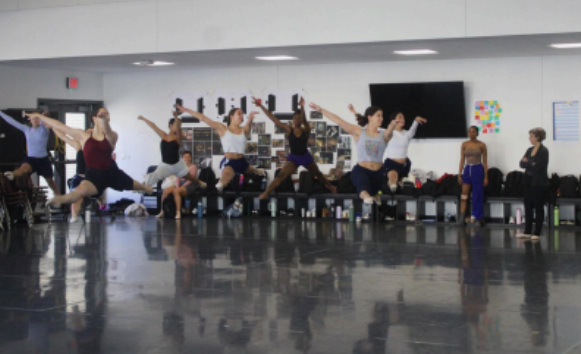 Paolucci (far right) overseeing her Ballet students practice. Photo by Alysa Toledo