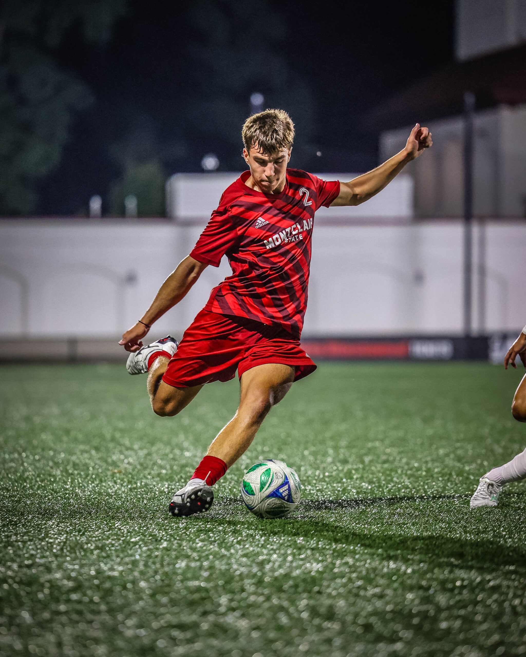 Sophomore defender Sebastian Lapczynski's assist helped equalize the match and gave him his third point over the last two contests.