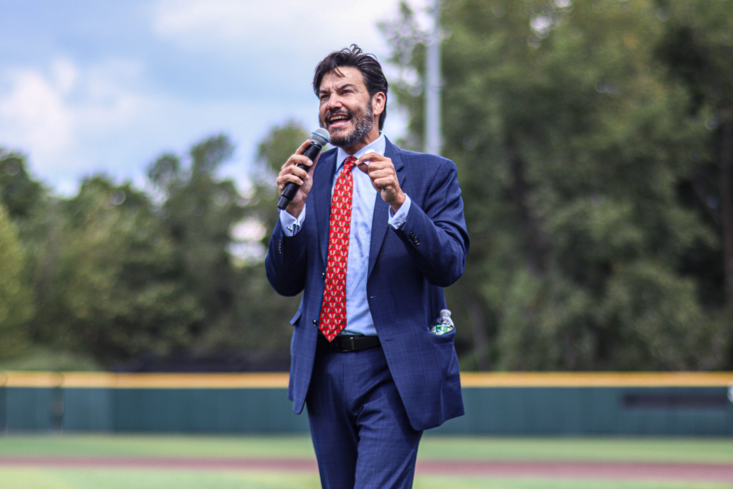 Montclair State University President Jonathan Koppell speaking to the crowd of students and welcoming the incoming freshman class. David Bien-Aime︱The Montclarion