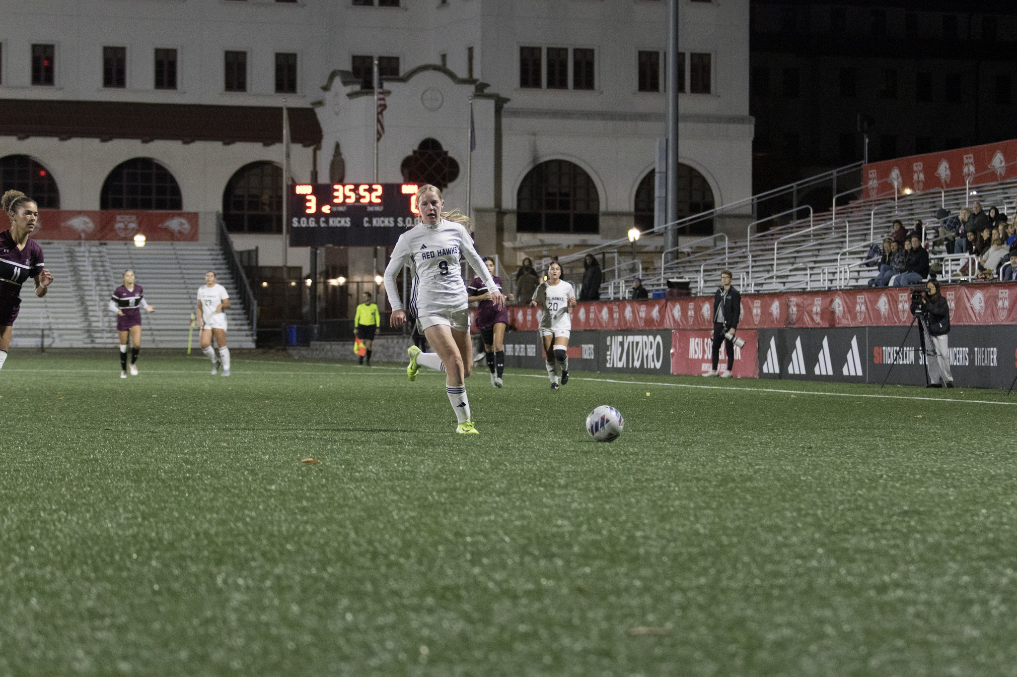 Montclair State women's soccer finished unbeaten in the regular season for the first time since 2013 (excluding a COVID-shortened 2020-2021 campaign), earning the top seed in the upcoming conference tournament.
