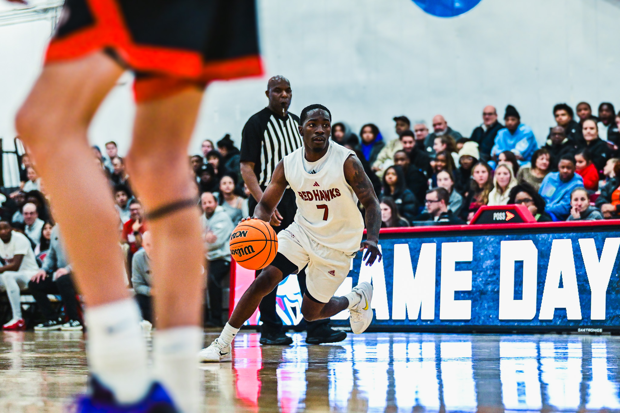 Kabrien Goss once again stuffed the stat sheet, scoring 16 points and adding nine assists in the win over William Paterson. Owen Klasey | The Montclarion