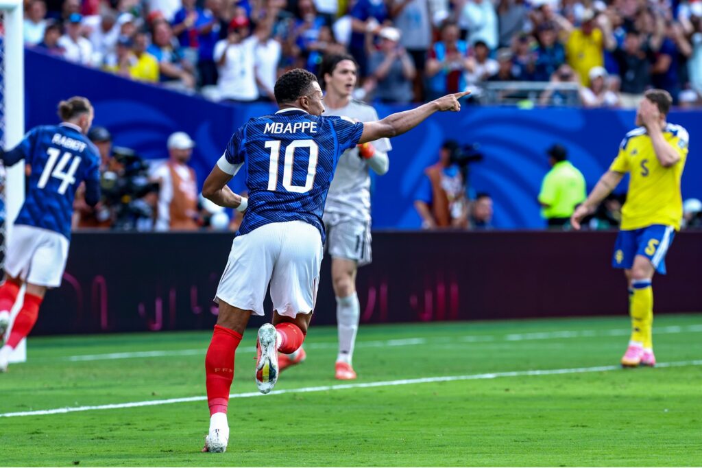 EAST RUTHERFORD, NJ 06/30/2026 2026 FIFA WORLD CUP ROUND OF 32 FRANCE vs. SWEDEN: Kylian Mbappe of France celebrates his goal at against Sweden New York New Jersey Stadium. - Photo by Irish Maliborski